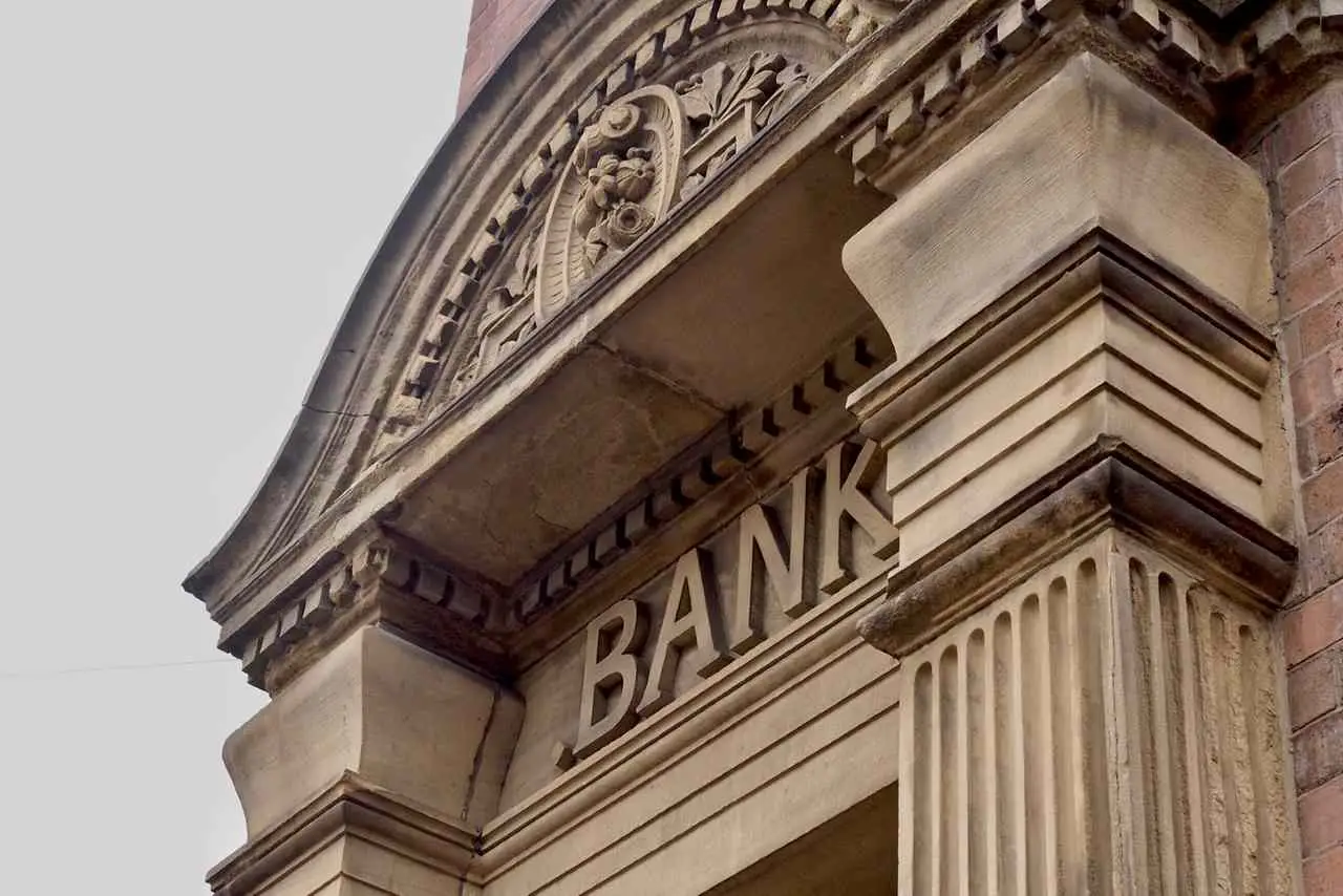 Svelato il motivo dei disservizi bancari e della perdita di clienti Immagine selezionata