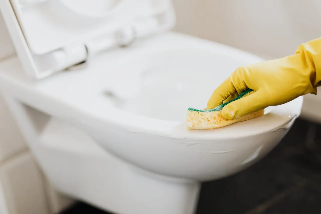Stop ai rimedi tradizionali: arriva la soluzione definitiva contro il calcare in bagno Stop ai rimedi tradizionali: arriva la soluzione definitiva contro il calcare in bagno