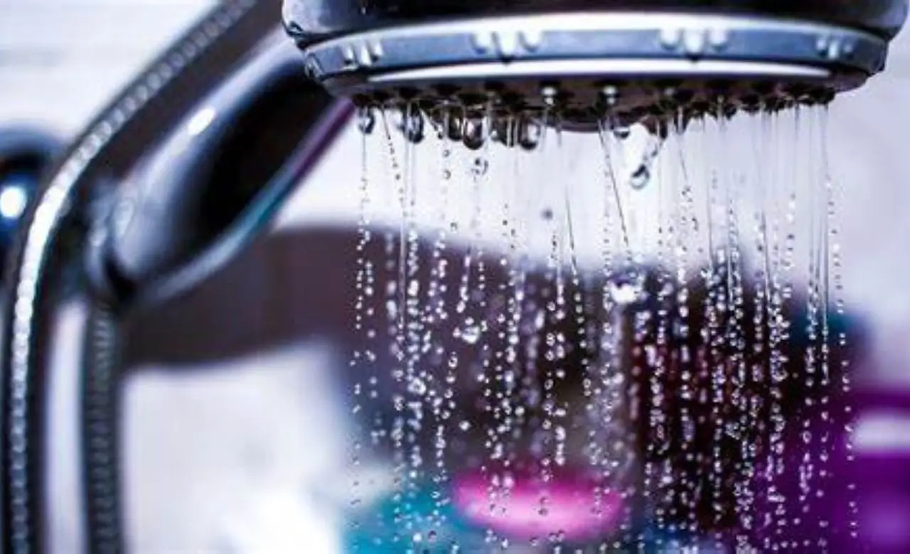 Stop ai rimedi tradizionali: arriva la soluzione definitiva contro il calcare in bagno Stop ai rimedi tradizionali: arriva la soluzione definitiva contro il calcare in bagno