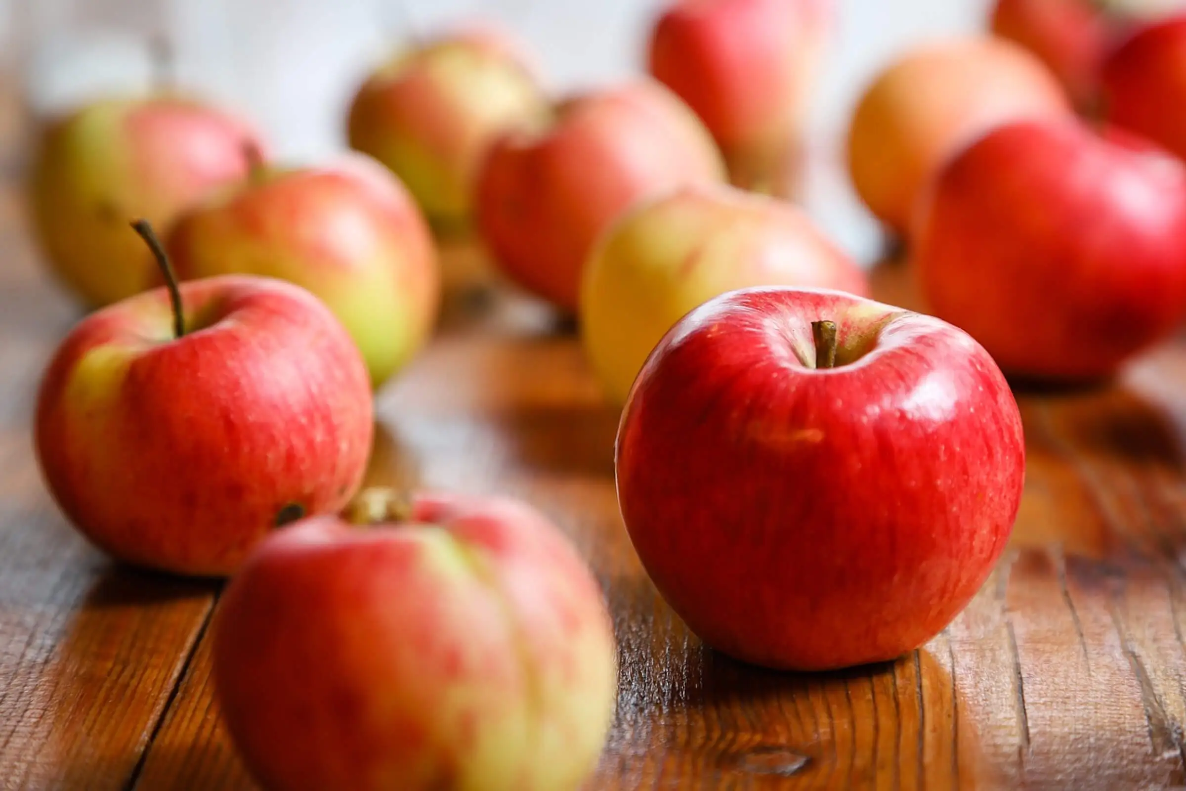 Come mangiare le mele per abbassare il colesterolo Come mangiare le mele per abbassare il colesterolo