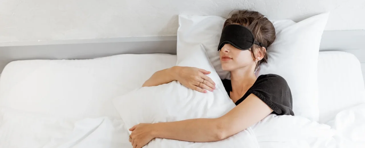 Come migliorare la qualità del sonno in 7 giorni SP - Letto ordinato e app sonno attiva